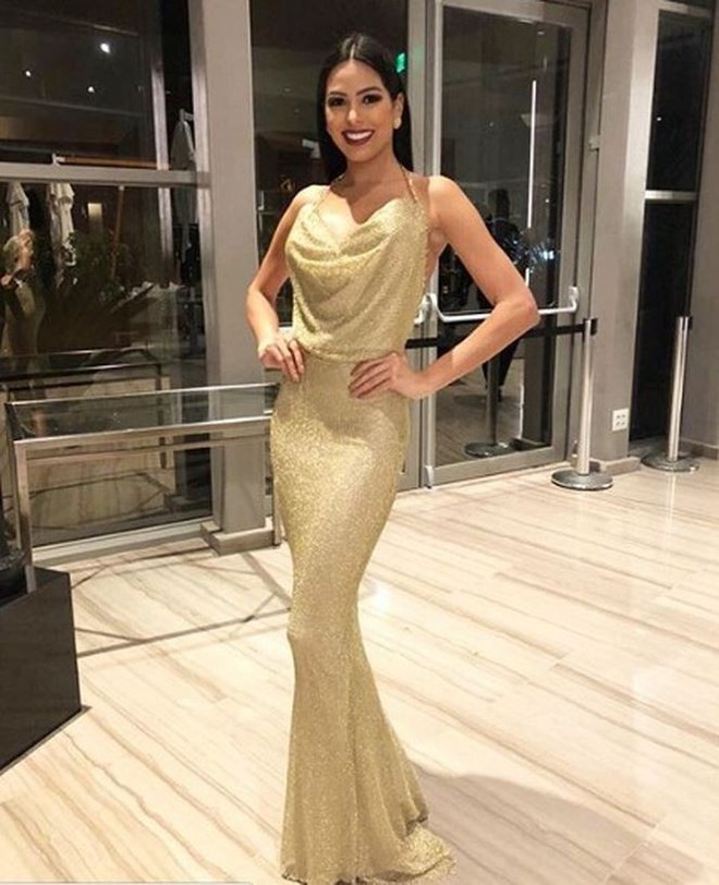 Đường cong rực lửa của nữ phóng viên lên ngôi Hoa hậu Brazil 2018  - Ảnh 12.