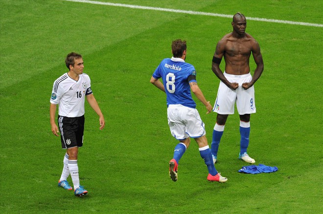 Mario Balotelli tái xuất Azzurri: Có một Super Mario trưởng thành - Ảnh 2.