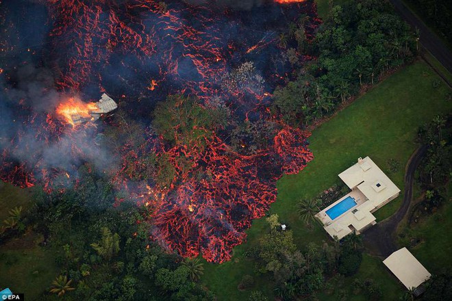 Núi lửa phun trào cực mạnh ở Hawaii, dung nham có thể được nhìn thấy từ ngoài vũ trụ - Ảnh 5.