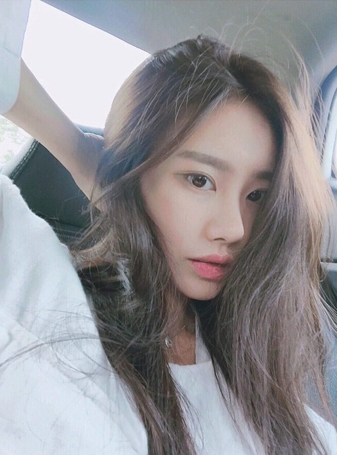 Ra tù sau vụ ngoại tình với Lee Byung Hun, nữ idol lột xác ngoạn mục: Vừa đẹp vừa sexy, sống sang chảnh khó tin - Ảnh 7.