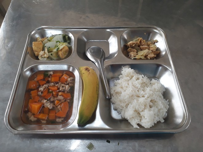 Bình Định chuẩn hóa bữa ăn bán trú cho học sinh tiểu học - Ảnh 5.