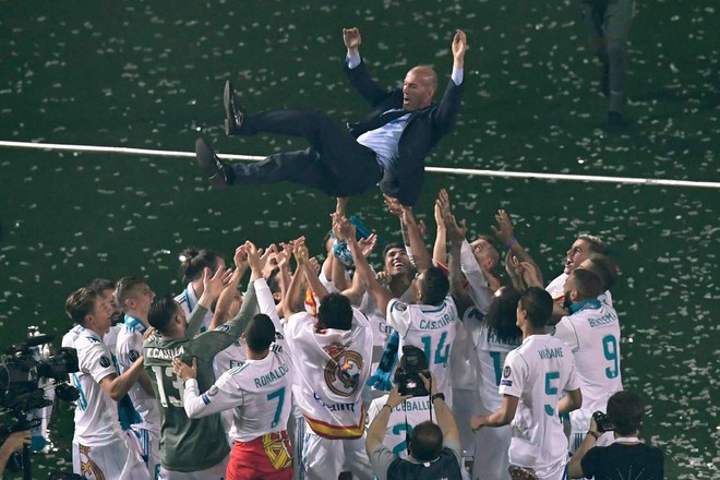 HLV Zidane và những khoảnh khắc tột đỉnh vinh quang cùng Real Madrid - Ảnh 13.