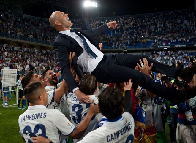 HLV Zidane và những khoảnh khắc tột đỉnh vinh quang cùng Real Madrid - Ảnh 7.