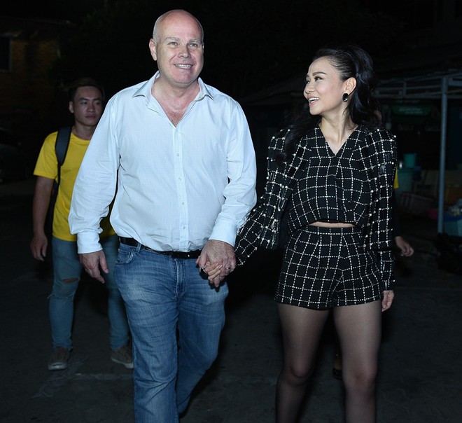 Hồ Ngọc Hà gọi Kim Lý là cậu bé và những danh xưng ngọt ngào không kém trong showbiz Việt - Ảnh 2.