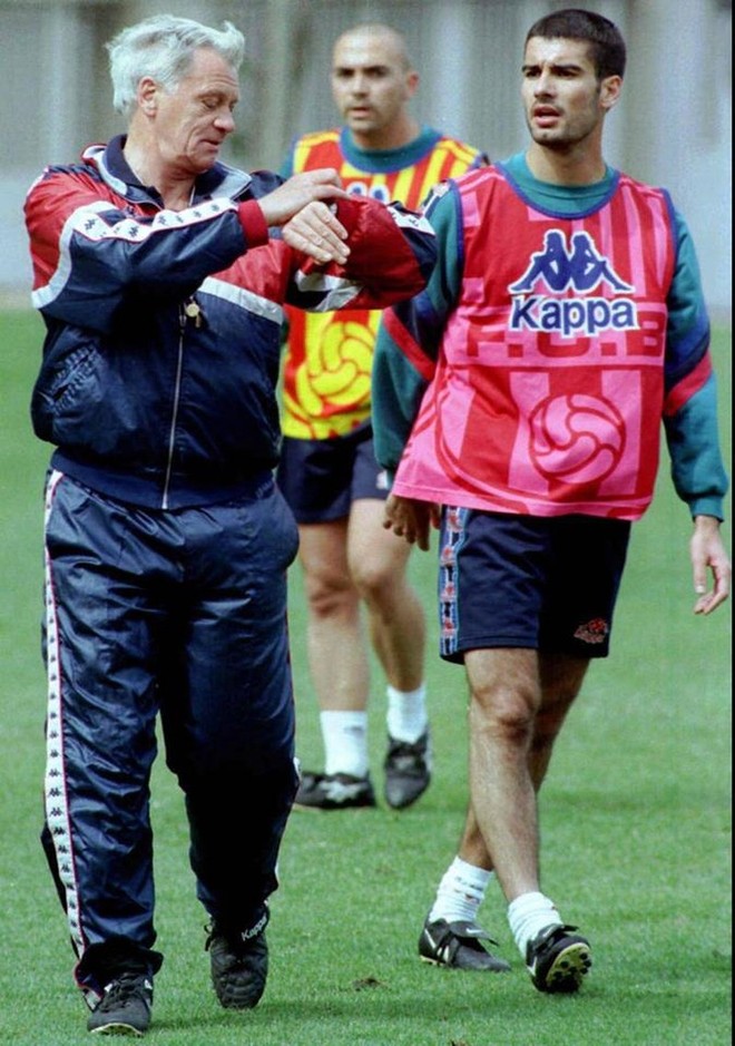 Guardiola viết tâm thư cầu xin Bobby Robson cho đến Newcastle - Ảnh 1.