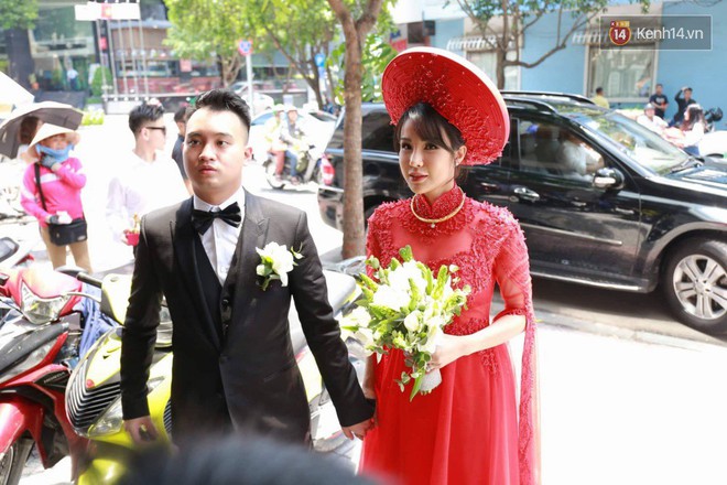 Diệp Lâm Anh hôn thiếu gia Sài Gòn, hạnh phúc lên xe về nhà chồng - Ảnh 4.