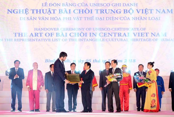 Thủ tướng: Hãy để tiếng ca bài chòi lan tỏa niềm lạc quan về thế và lực của Việt Nam - Ảnh 2.