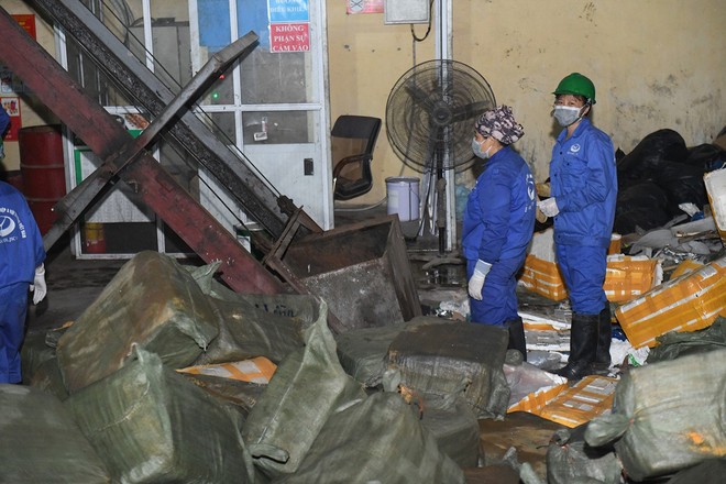 Bộ Công an chặn bắt 10 tấn nầm lợn bốc mùi nghi nhập chui từ Trung Quốc - Ảnh 12.