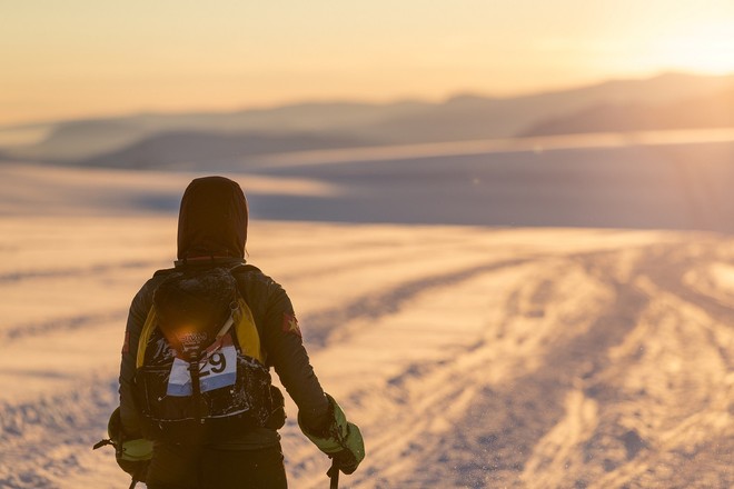 Hành trình vượt qua 224km lạnh tê buốt ở Bắc Cực của cô gái Việt - Ảnh 1.