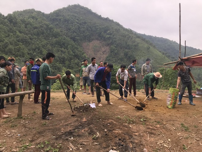 Bố nghi phạm giết 4 người ở Cao Bằng: Vay mượn tiền mua 4 chiếc quan tài cho bị hại - Ảnh 2.