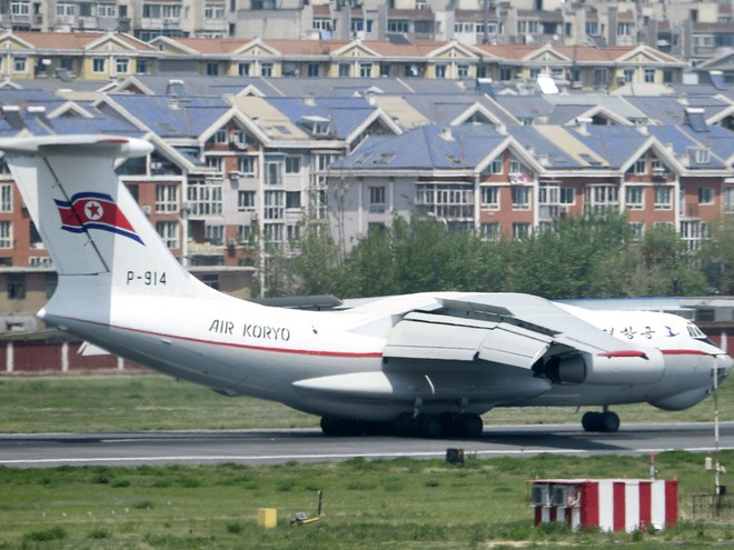 Triều Tiên công bố loạt hình ảnh cận cảnh máy bay chở nhà lãnh đạo Kim Jong-un sang TQ - Ảnh 1.