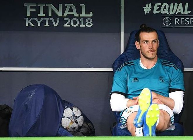 HLV Zidane rời Real, Gareth Bale im lặng đáng sợ - Ảnh 1.