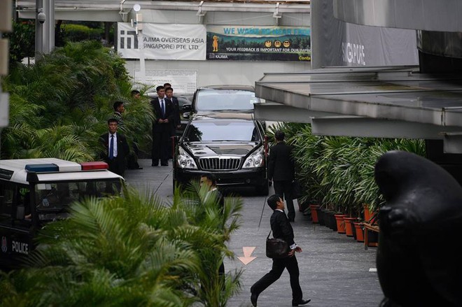 [ẢNH] Cận cảnh đoàn xe hộ tống hùng hậu của lãnh đạo Triều Tiên Kim Jong-un tại Singapore - Ảnh 5.