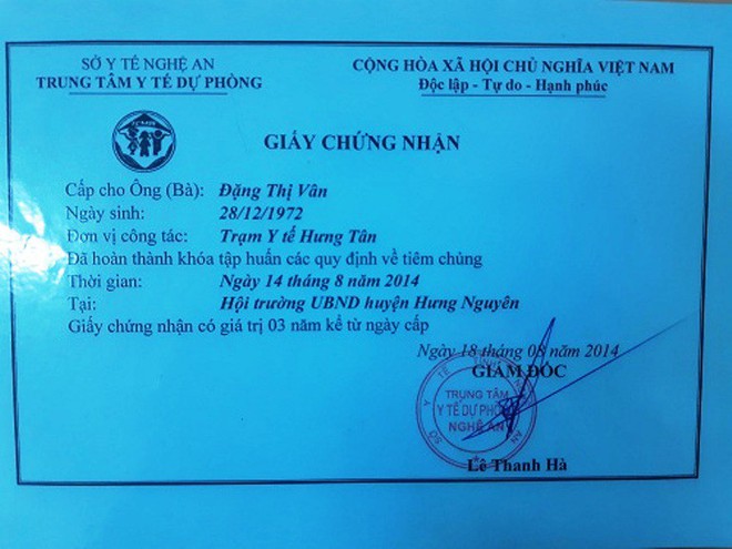 Trẻ uống vắc xin quá liều: Y tá chưa có chứng chỉ tiêm chủng - Ảnh 2.