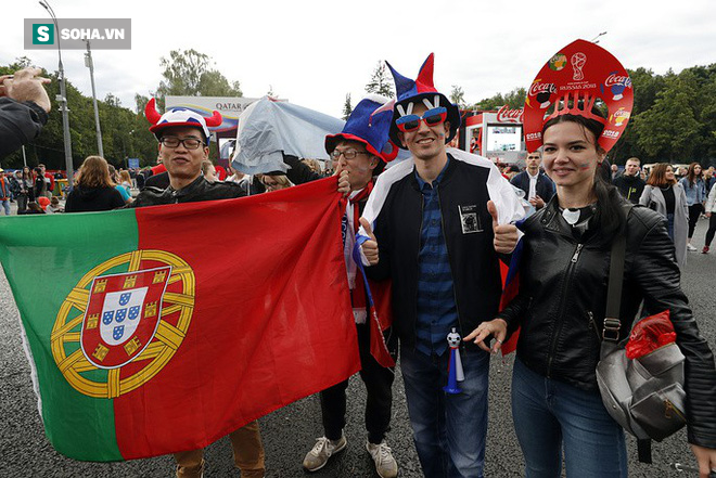 Cổ động viên ùn ùn chờ khai mạc, World Cup 2018 giúp FIFA thu tiền kỷ lục - Ảnh 7.