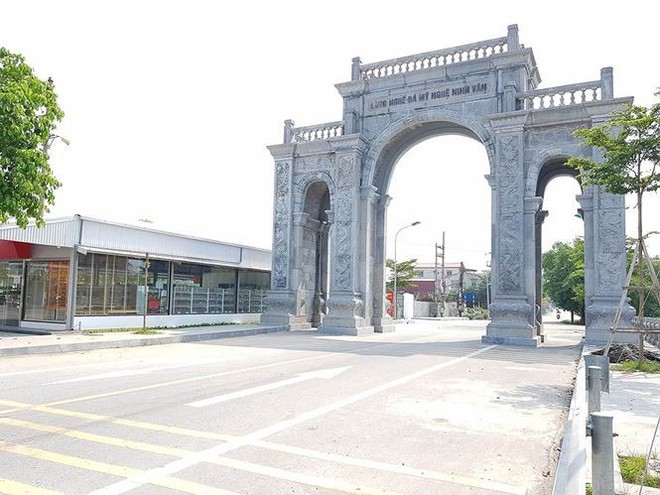 Cận cảnh cổng làng 11 tỷ ở Ninh Bình - Ảnh 3. Cận cảnh cổng làng 11 tỷ ở Ninh Bình - Ảnh 3.
