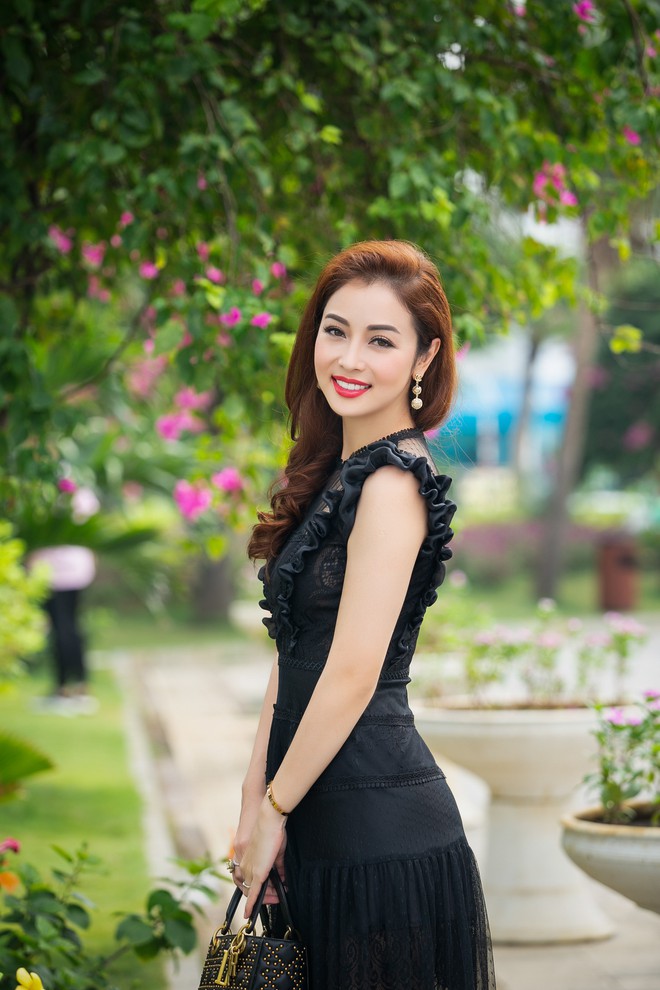 Jennifer Phạm bất ngờ nói về việc Hoa hậu Thu Ngân lấy chồng khi mới vừa đăng quang - Ảnh 7.