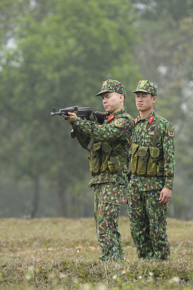 Sao nhập ngũ: Hoàng Tôn hốt hoảng khi nghe tiếng đạn hơi nổ - Ảnh 5.