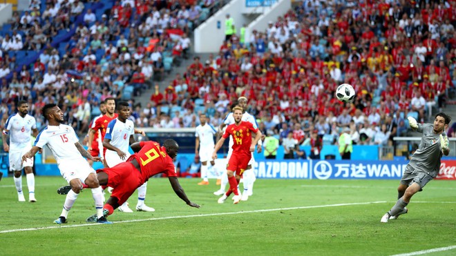 Lukaku lập cú đúp trong 7 phút, Bỉ đè bẹp tân binh World Cup - Ảnh 3.