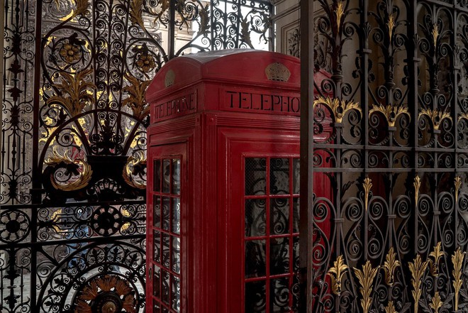 Cuộc hồi sinh từ bãi phế liệu của những bốt điện thoại đỏ - biểu tượng nổi tiếng nước Anh - Ảnh 1.