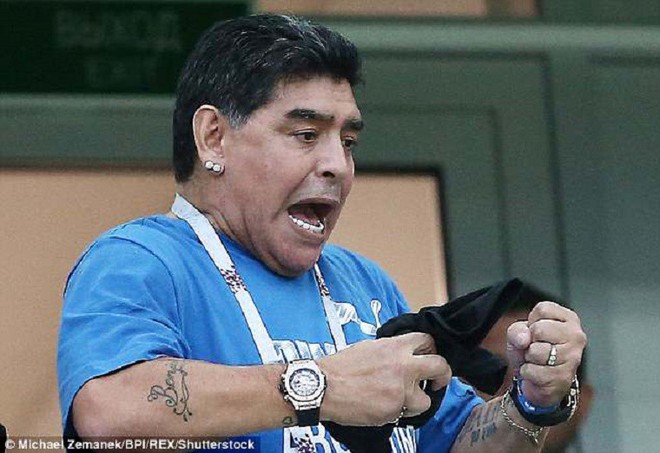 Biểu cảm của cậu bé vàng Maradona khi Argentina thua Croatia cay đắng - Ảnh 6.