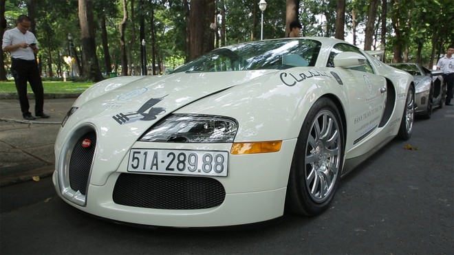 Cận cảnh chi tiết ông hoàng tốc độ Bugatti Veyron giá 50 tỷ của ông Đặng Lê Nguyên Vũ trong Hành trình từ trái tim - Ảnh 2.
