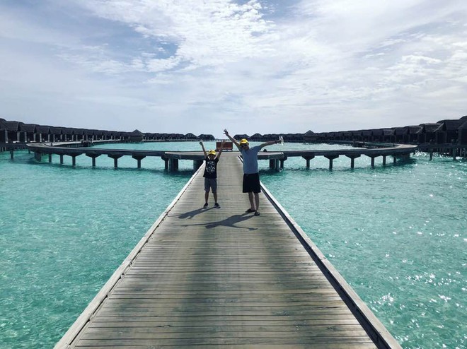 Khoá môi ngọt ngào ở Maldives, bạn bè nghi Cường Đô La và Đàm Thu Trang đi chụp ảnh cưới - Ảnh 4.