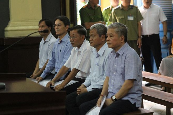 Nguyên phó Thống đốc Đặng Thanh Bình bị đề nghị 4-5 năm tù - Ảnh 2.