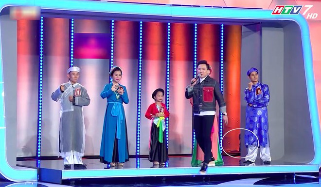 Lộ “sạn” hài hước trong gameshow do Trấn Thành làm MC - Ảnh 3.