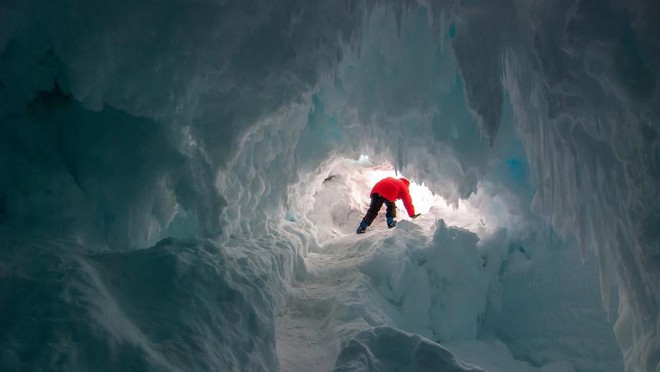 Thám hiểm hang băng ở độ cao gần 4000m: Phát hiện sinh vật lạ, khoa học chưa từng biết - Ảnh 8.