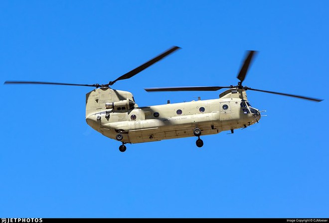 Sức mạnh trực thăng “quái vật trên không” CH-47 Chinook - Ảnh 4.