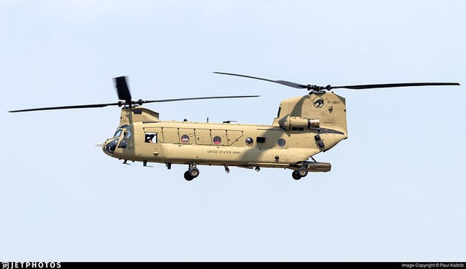 Sức mạnh trực thăng “quái vật trên không” CH-47 Chinook - Ảnh 5.