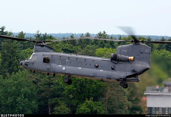 Sức mạnh trực thăng “quái vật trên không” CH-47 Chinook - Ảnh 6.