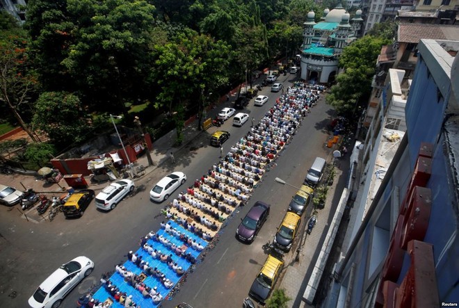 7 ngày qua ảnh: Sĩ tử vùi đầu trong công xưởng thi đại học lớn nhất Trung Quốc - Ảnh 10.