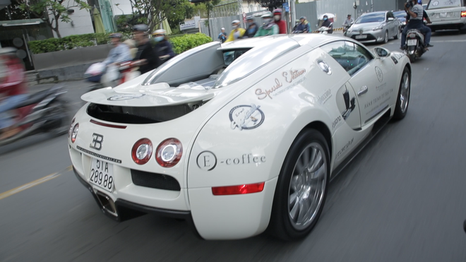 Bugatti Veyron của ông Đặng Lê Nguyên Vũ có thể phải để xe tải cõng qua đường xấu - Ảnh 3.
