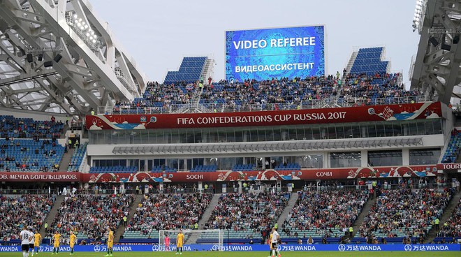 Chào mừng đến với thế giới của VAR, những người tạo ra một World Cup 2018 hoàn toàn khác - Ảnh 2.