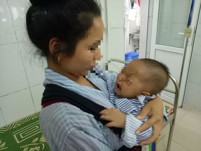 Sơn La: Mẹ vắt sữa của mình nhỏ mắt cho con khiến bé 7 tháng tuổi phải khoét 1 mắt - Ảnh 1.