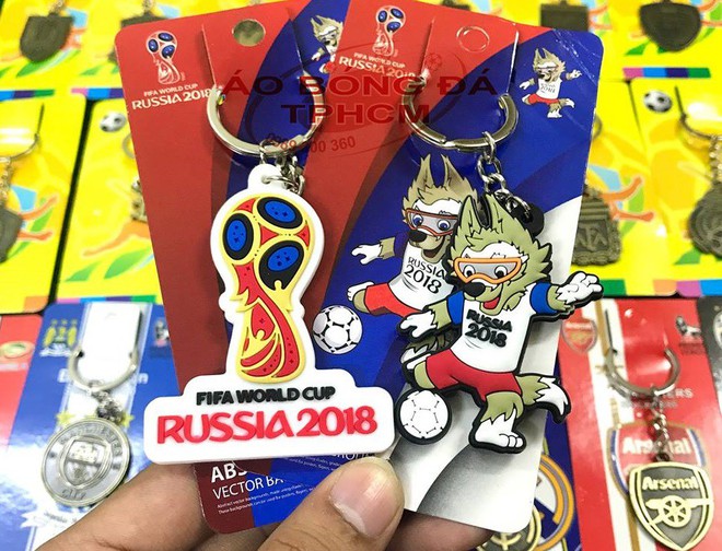 Ăn theo linh vật World Cup 2018, kinh doanh hốt bạc - Ảnh 3.