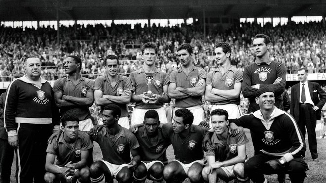 Lịch sử World Cup 1958: Vua bóng đá Pele bước ra ánh sáng - Ảnh 2.