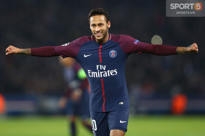 Sợ hiệu ứng Ronaldo, PSG cuống cuồng tăng lương cực khủng giữ chân Neymar - Ảnh 1.