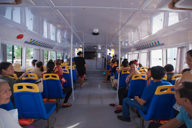 Tuyến “buýt sông” đầu tiên ở Sài Gòn giờ ra sao? - Ảnh 2.