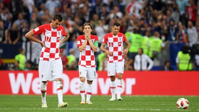 Chùm ảnh: Sao Croatia thẫn thờ, Pháp nổ tung cùng chức vô địch World Cup thứ 2 - Ảnh 1.