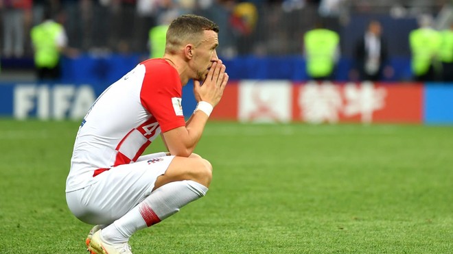 Chùm ảnh: Sao Croatia thẫn thờ, Pháp nổ tung cùng chức vô địch World Cup thứ 2 - Ảnh 3.