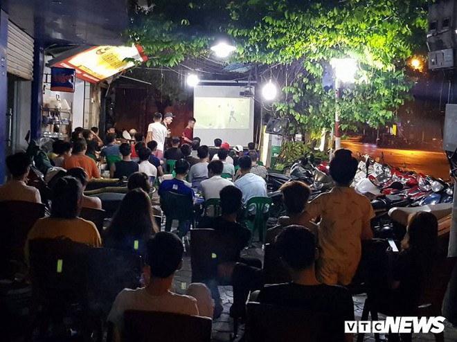 Cà phê, quán nhậu hốt bạc trận chung kết World Cup 2018, lãi gấp 5 lần ngày thường - Ảnh 2.