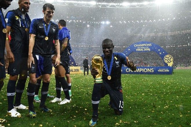 N’Golo Kante: Có một nhà vô địch chỉ thích đứng sau ánh hào quang - Ảnh 2.