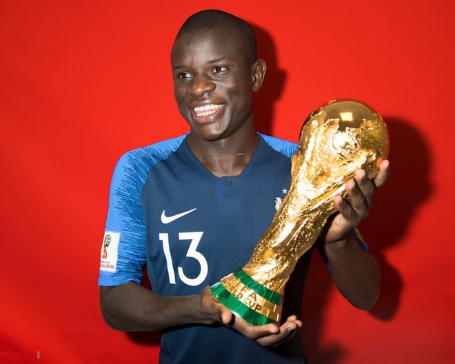 N’Golo Kante: Có một nhà vô địch chỉ thích đứng sau ánh hào quang - Ảnh 6.