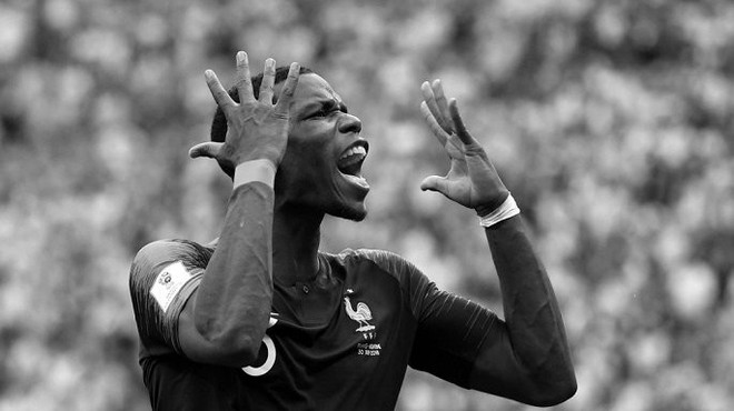 Messi, Ronaldo, Neymar, Mbappe, Pogba trong ảnh đen trắng khó quên ở World Cup - Ảnh 11.