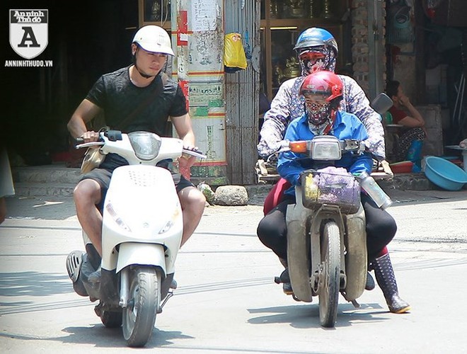[ẢNH] Nắng nóng kéo dài, lại lo nguy cơ tai nạn giao thông cho những ninja đi xe máy - Ảnh 10.