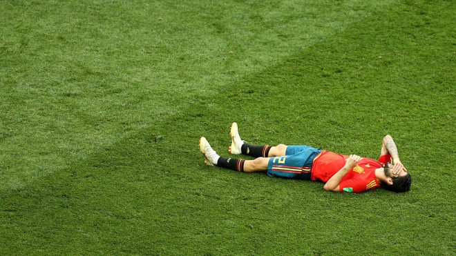 Sergio Ramos đổ lệ đầm đìa, cả nước Nga nổ tung với chiến thắng lịch sử - Ảnh 15.