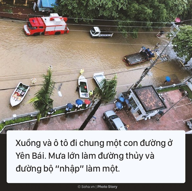 [Photo Story] Cảnh phố như sông ở nhiều tỉnh thành sau cơn bão số 3 - Ảnh 5.